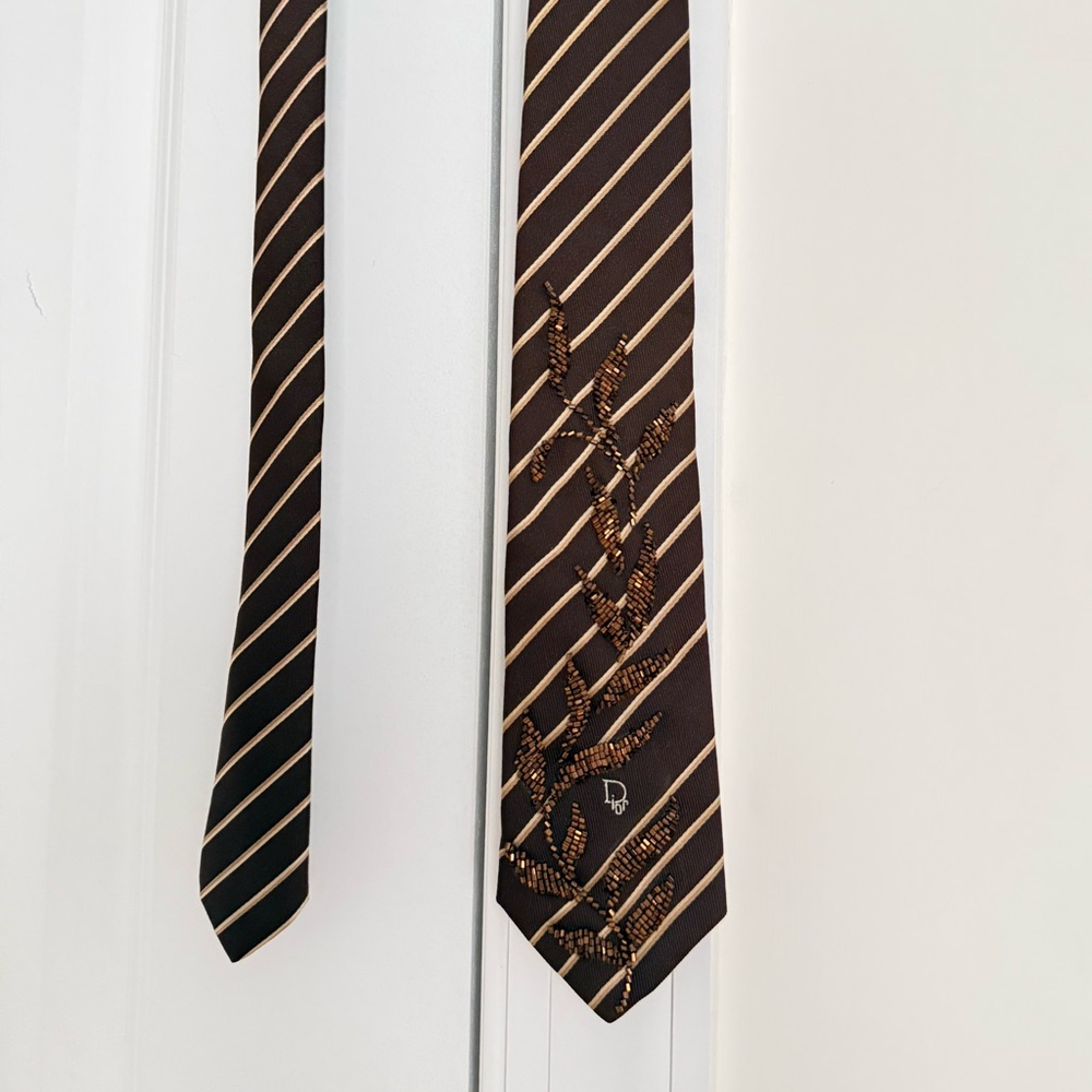 Dior Vintage Silk Tie with Hand Beaded Design - Picture 5 of 8